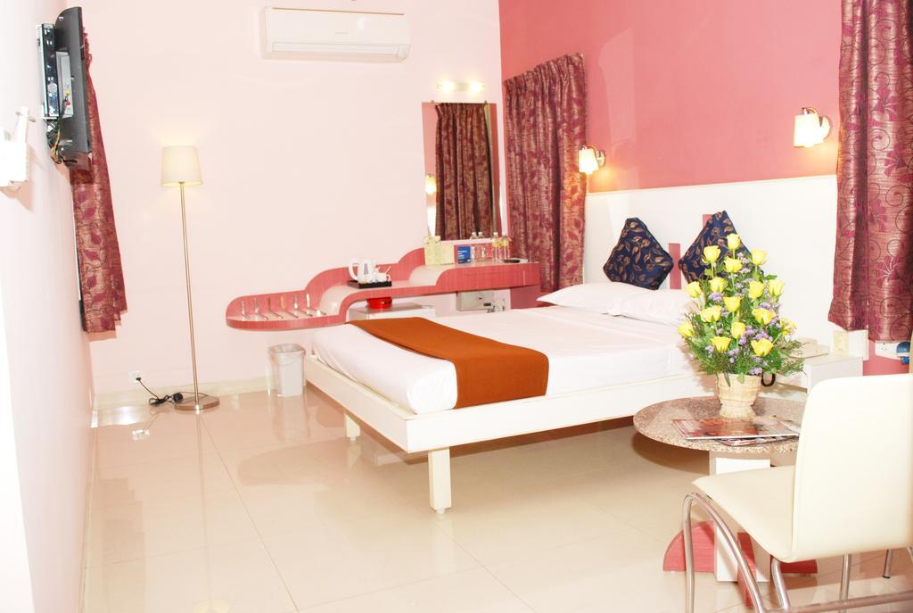 Hotel Pandian Chennai Chambre photo