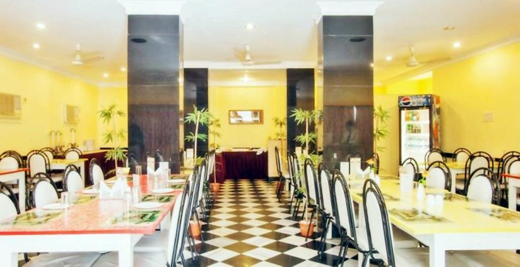 Hotel Pandian Chennai Extérieur photo