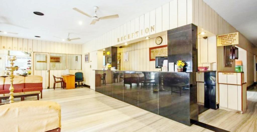 Hotel Pandian Chennai Extérieur photo
