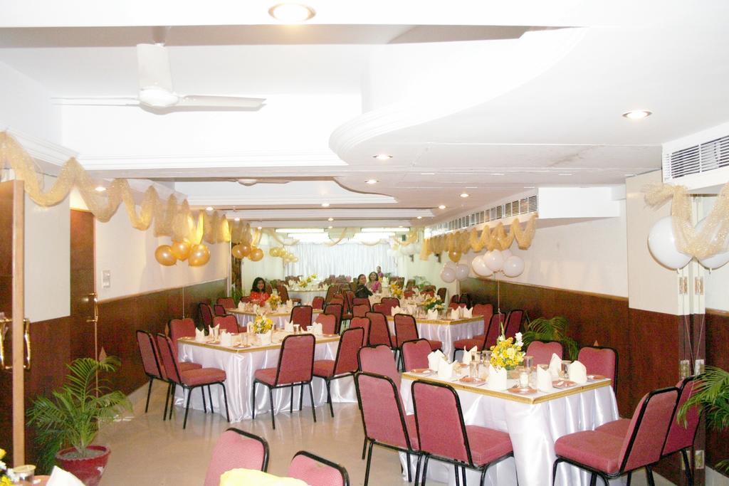 Hotel Pandian Chennai Extérieur photo