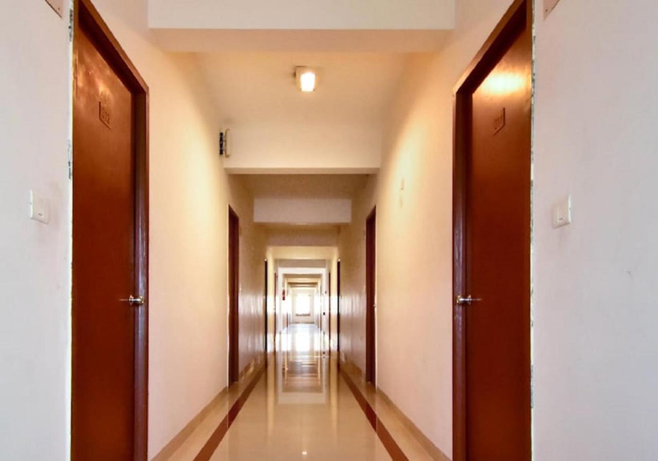 Hotel Pandian Chennai Extérieur photo