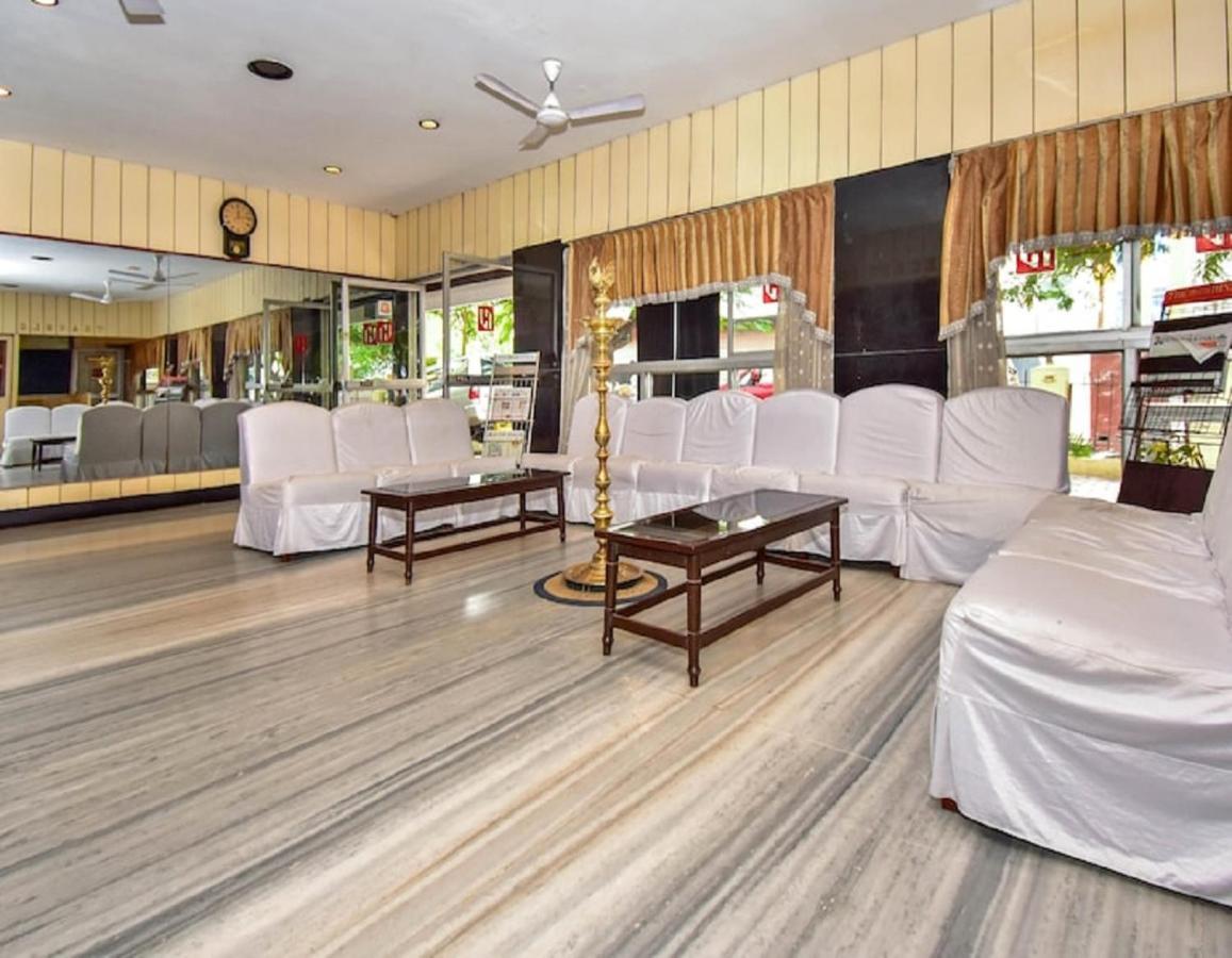 Hotel Pandian Chennai Extérieur photo