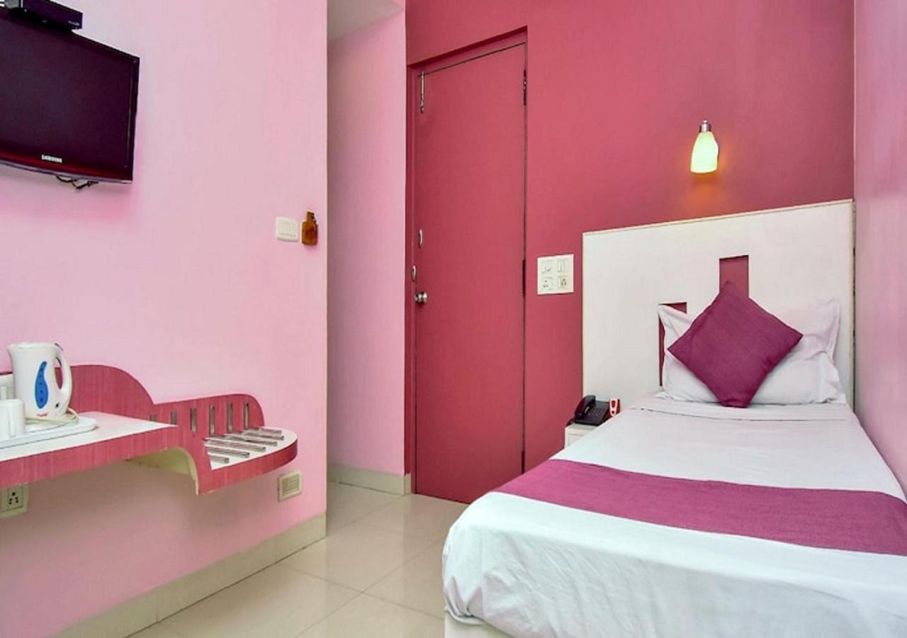 Hotel Pandian Chennai Extérieur photo