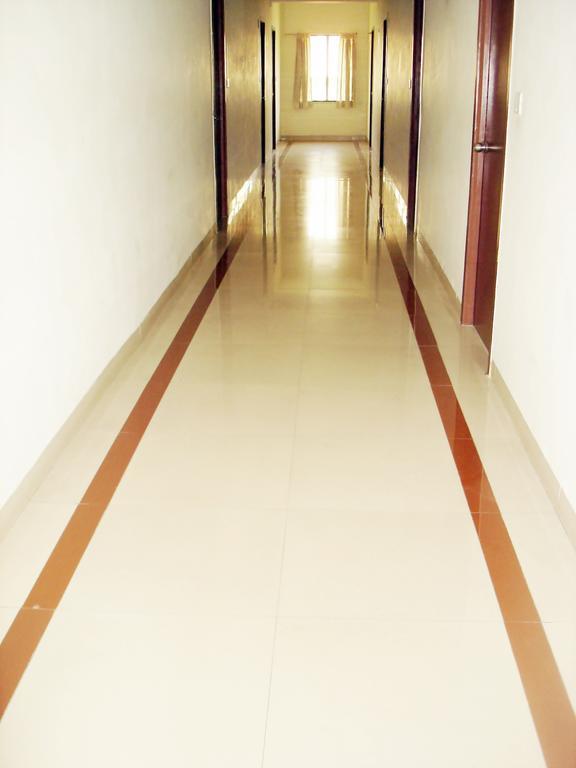 Hotel Pandian Chennai Extérieur photo