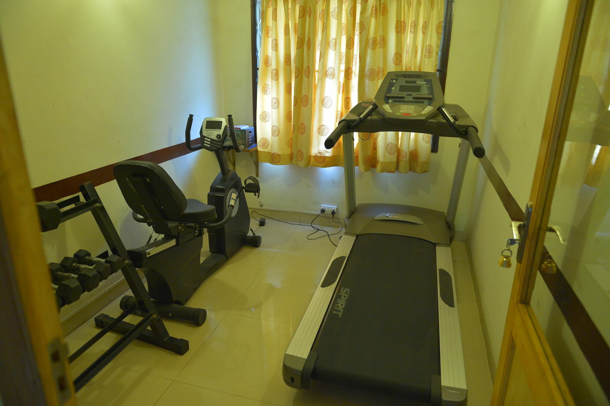 Hotel Pandian Chennai Extérieur photo